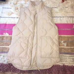 J Crew cream vest gently used, in great condition!